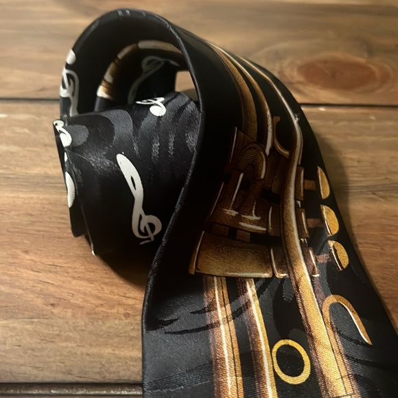 PHINEAS CREED Men’s Basketball Tie - Picture 3 of 4